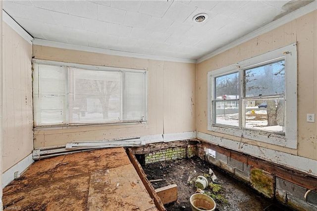 1203 Ridge Avenue, Eden, NC 27288