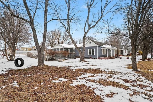 1203 Ridge Avenue, Eden, NC 27288