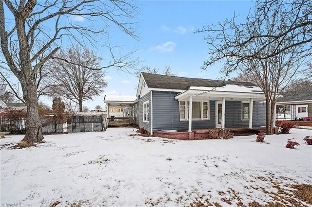 1203 Ridge Avenue, Eden, NC 27288