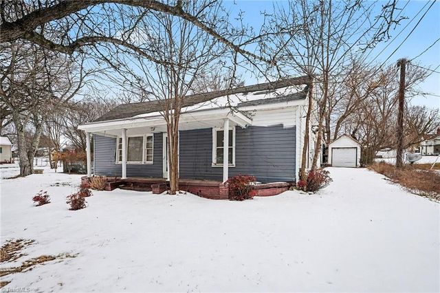 1203 Ridge Avenue, Eden, NC 27288