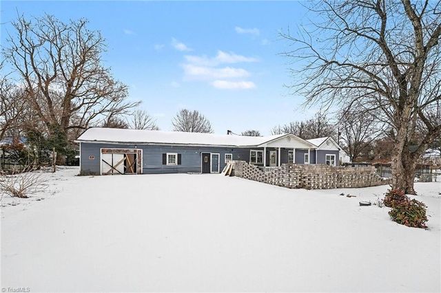 1203 Ridge Avenue, Eden, NC 27288