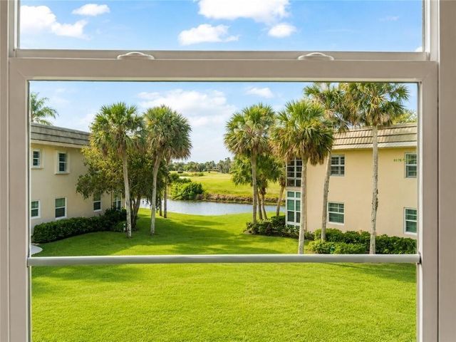 35 VISTA GARDENS Trail 205, Vero Beach, FL 32962