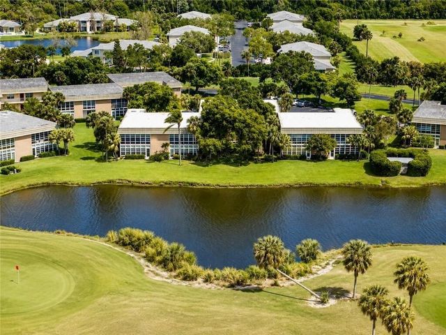 35 VISTA GARDENS Trail 205, Vero Beach, FL 32962