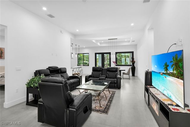 3348 27th AVE NE, Naples, FL 34120