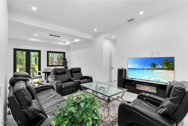 3348 27th AVE NE, Naples, FL 34120