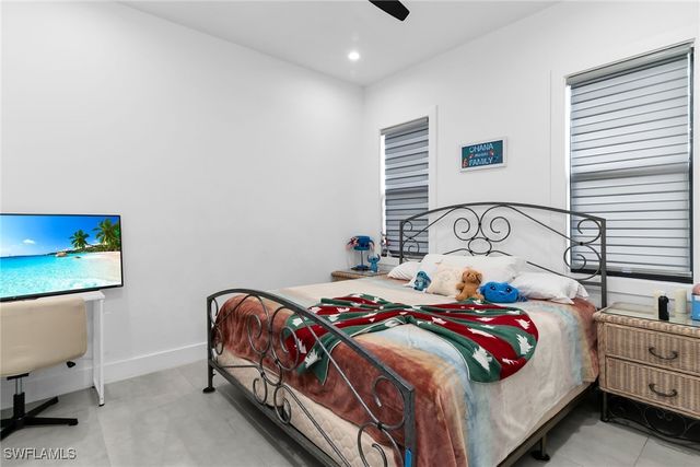 3348 27th AVE NE, Naples, FL 34120