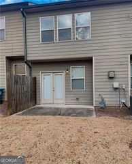 20 Holdings Drive, Lawrenceville, GA 30044