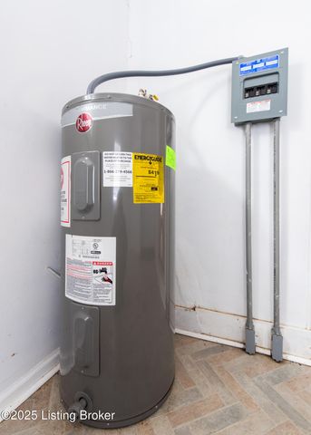 2904 Duncan St, Louisville, KY 40212