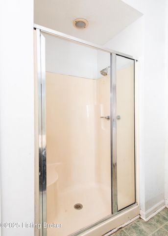 2904 Duncan St, Louisville, KY 40212