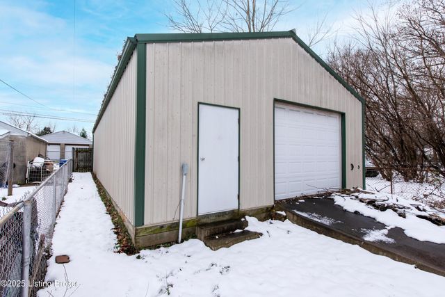 2904 Duncan St, Louisville, KY 40212