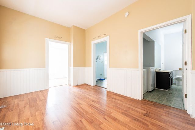 2904 Duncan St, Louisville, KY 40212