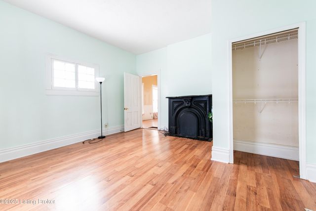 2904 Duncan St, Louisville, KY 40212