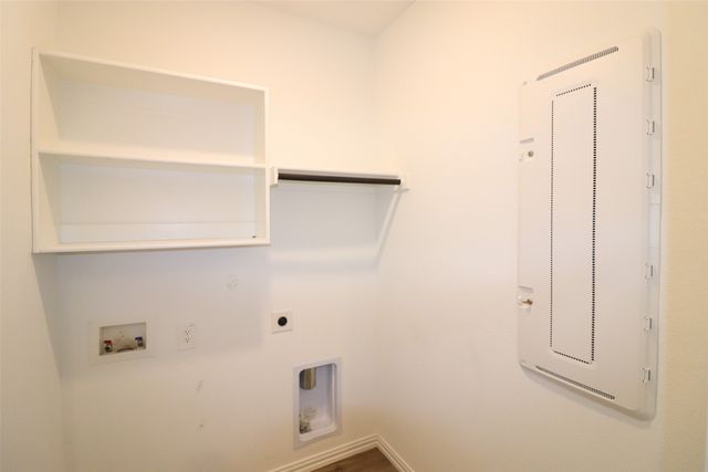 6812 Waterhill Lane, Fort Worth, TX 76179