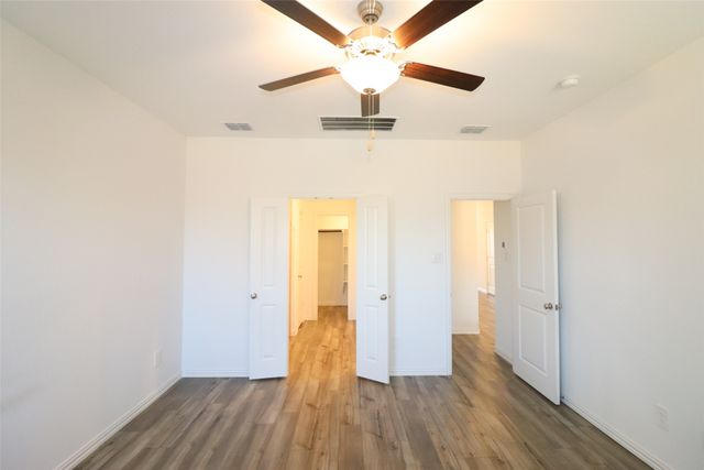 6812 Waterhill Lane, Fort Worth, TX 76179