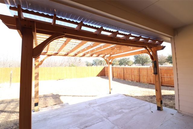 6812 Waterhill Lane, Fort Worth, TX 76179