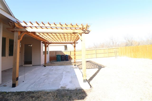 6812 Waterhill Lane, Fort Worth, TX 76179