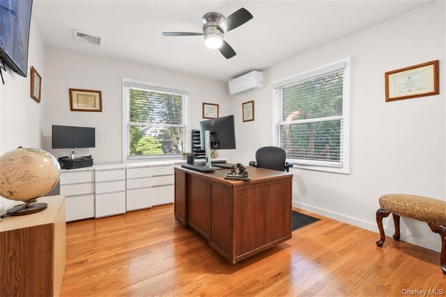 105 Park Lane, Douglaston, NY 11363