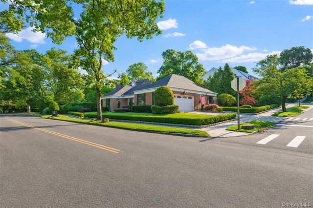 105 Park Lane, Douglaston, NY 11363