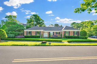 105 Park Lane, Douglaston, NY 11363