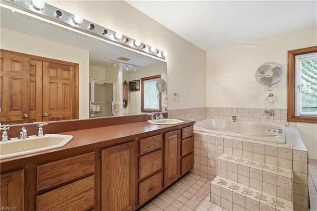 729 W Princess Anne RD, Norfolk, VA 23517