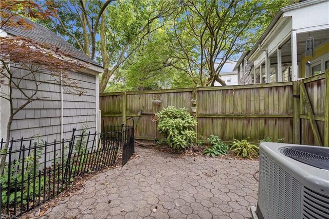 729 W Princess Anne RD, Norfolk, VA 23517