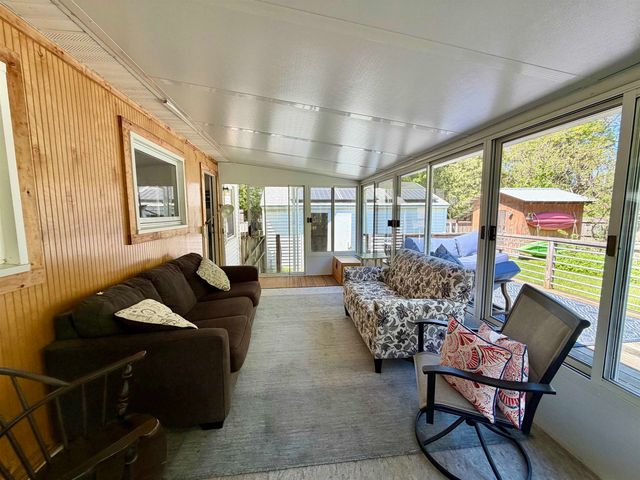 34 Curtis Avenue, Burlington, VT 05401