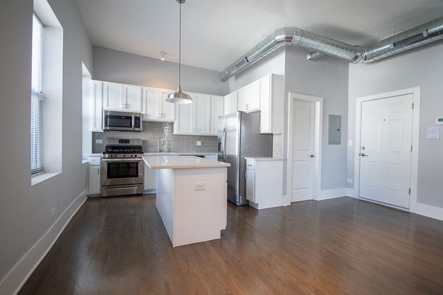 1044 W 18th Street 3F, Chicago, IL 60608