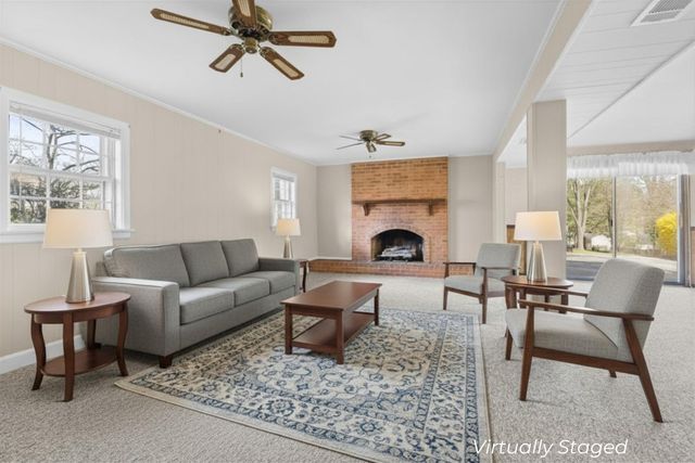 3634 Overbrook DR, Roanoke, VA 24018