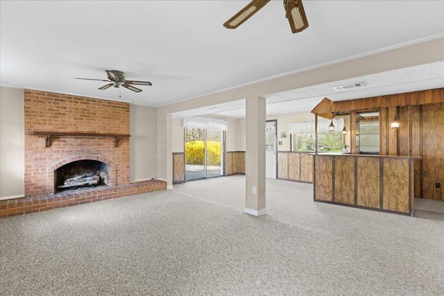 3634 Overbrook DR, Roanoke, VA 24018