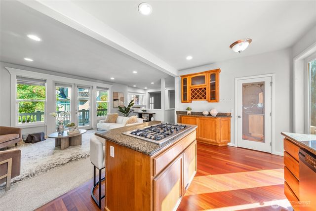 376 Graham Avenue NE, Renton, WA 98059