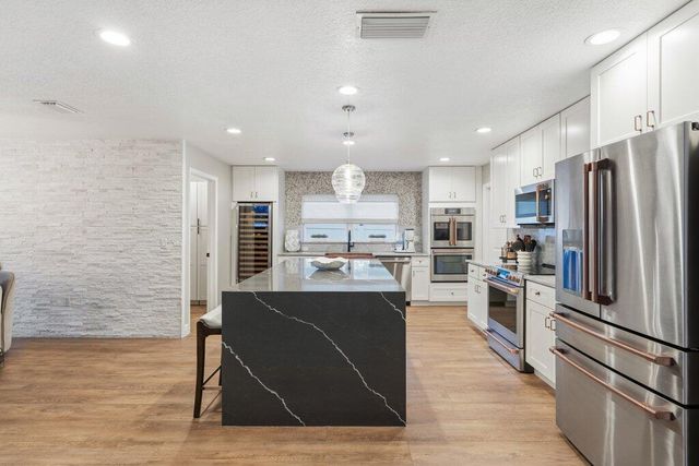 5867 NW Leah Drive, Port St. Lucie, Port St Lucie, FL 34986