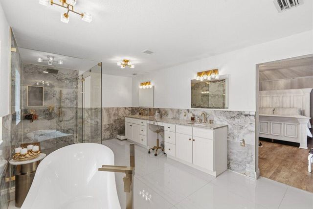 5867 NW Leah Drive, Port St. Lucie, Port St Lucie, FL 34986