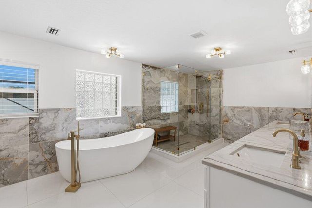 5867 NW Leah Drive, Port St. Lucie, Port St Lucie, FL 34986