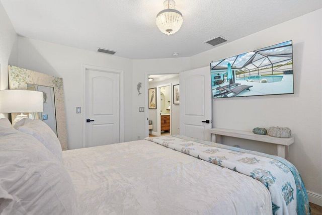 5867 NW Leah Drive, Port St. Lucie, Port St Lucie, FL 34986