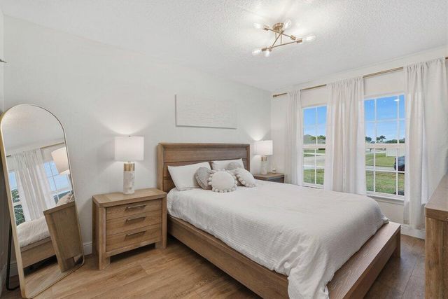 5867 NW Leah Drive, Port St. Lucie, Port St Lucie, FL 34986