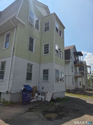 30-32 Wayland Street, Hartford, CT 06114