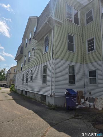 30-32 Wayland Street, Hartford, CT 06114