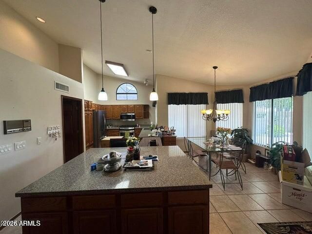 9733 W MCRAE Way, Peoria, AZ 85382