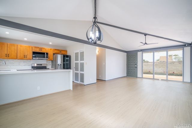 95-544 Naholoholo Street, Mililani, HI 96789