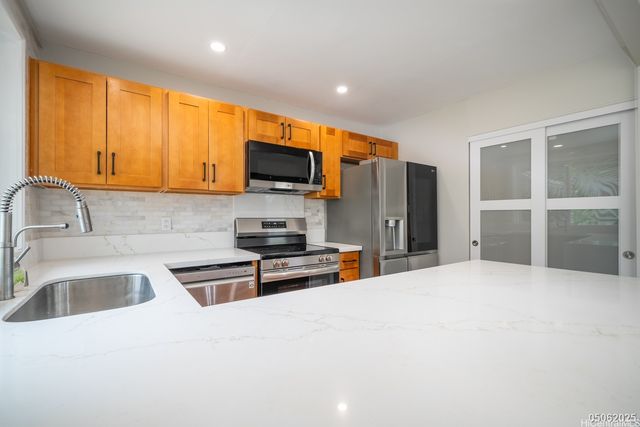 95-544 Naholoholo Street, Mililani, HI 96789
