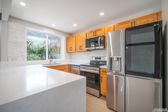 95-544 Naholoholo Street, Mililani, HI 96789