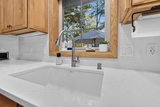 478 Game Ridge Trail, Oregon, WI 53575