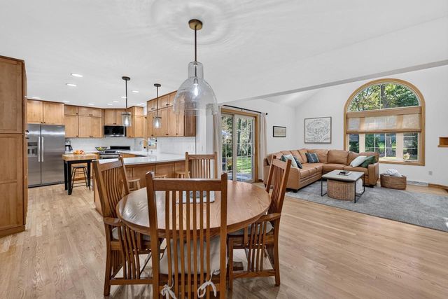478 Game Ridge Trail, Oregon, WI 53575