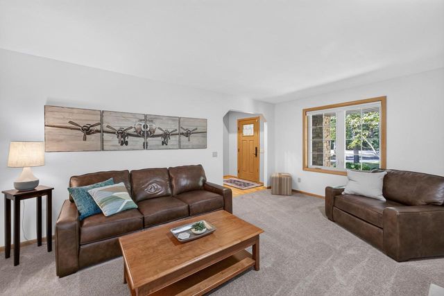 478 Game Ridge Trail, Oregon, WI 53575