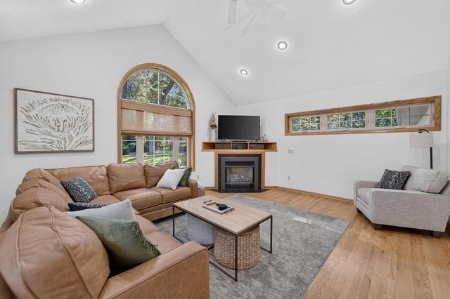 478 Game Ridge Trail, Oregon, WI 53575
