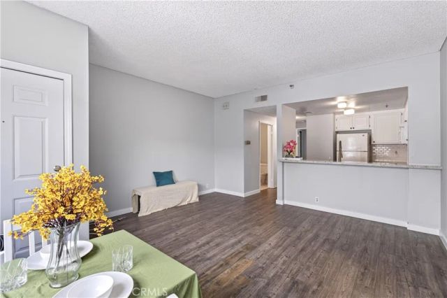 730 W 4th Street 308, Long Beach, CA 90802