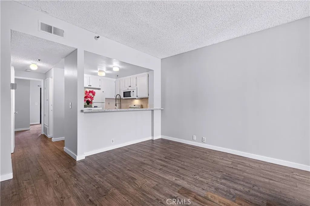 730 W 4th Street 308, Long Beach, CA 90802