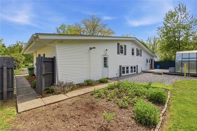 74 Melrose Drive, Painesville Twp, OH 44077