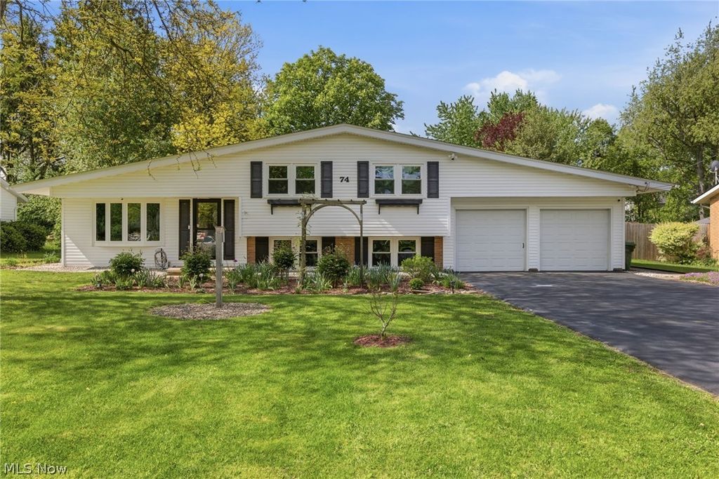 74 Melrose Drive, Painesville Twp, OH 44077
