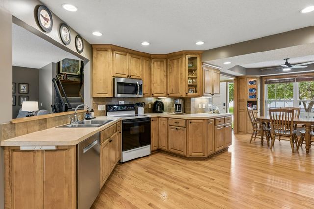 2609 91st Crescent N, Brooklyn Park, MN 55443